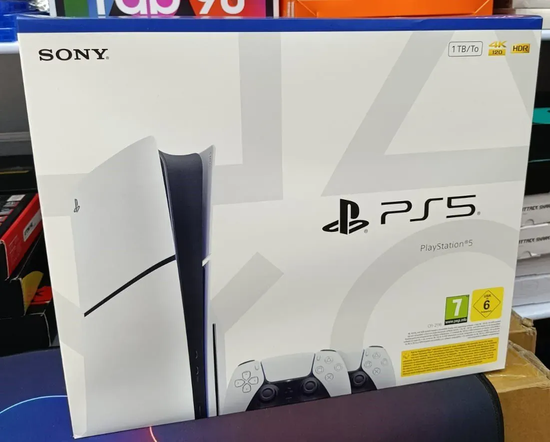بلايستيشن 5 مع 2 كونترولر - PS5 Slim Disc
