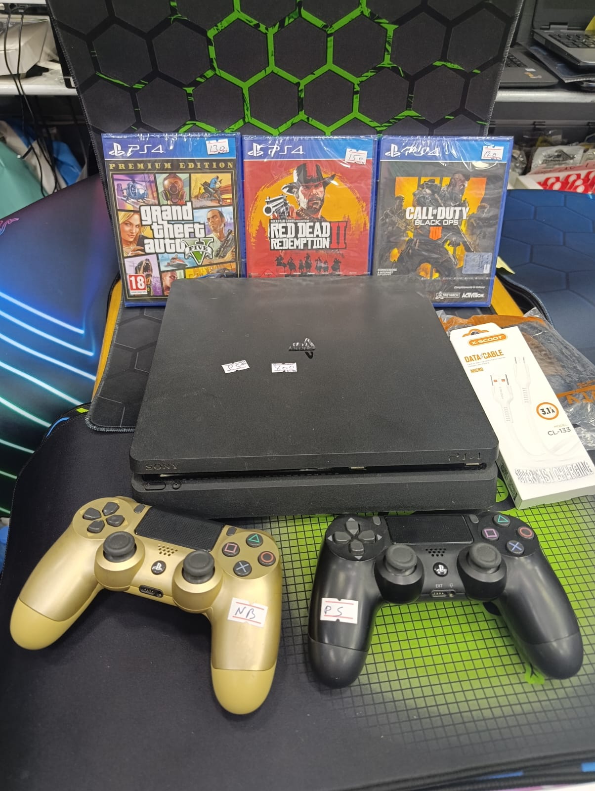 بلايستيشن 4 مع بكج العاب - PS4 SLIM 1TB