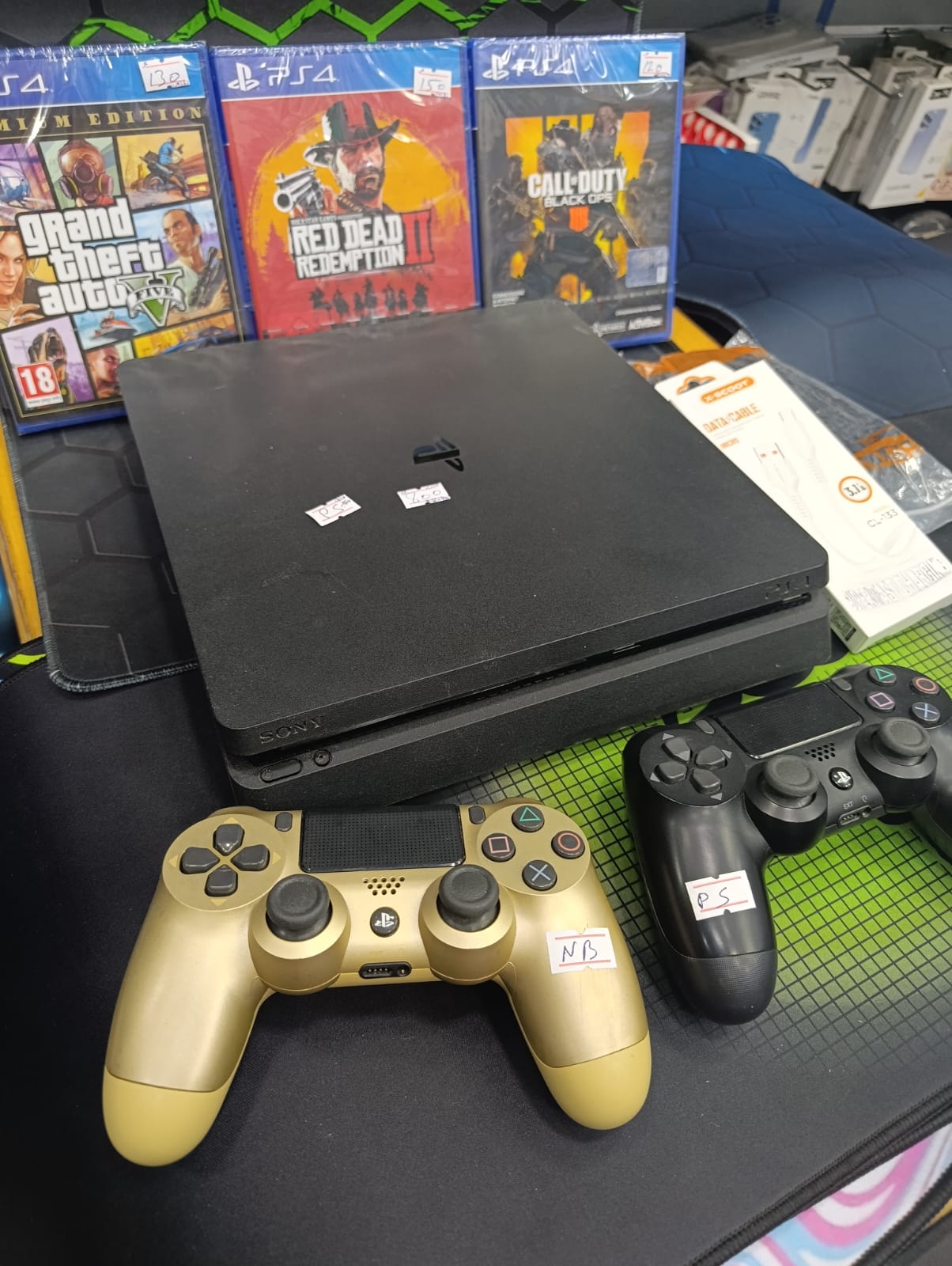 بلايستيشن 4 مع بكج العاب - PS4 SLIM 1TB